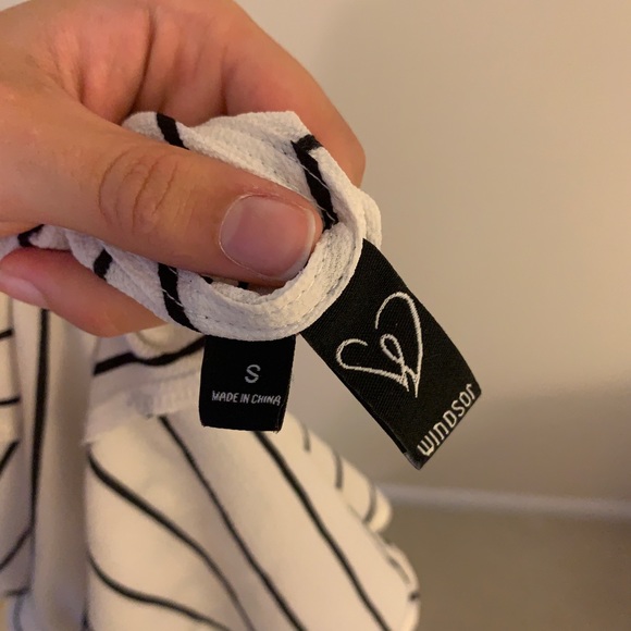 Striped Crop-Top - Picture 5 of 5